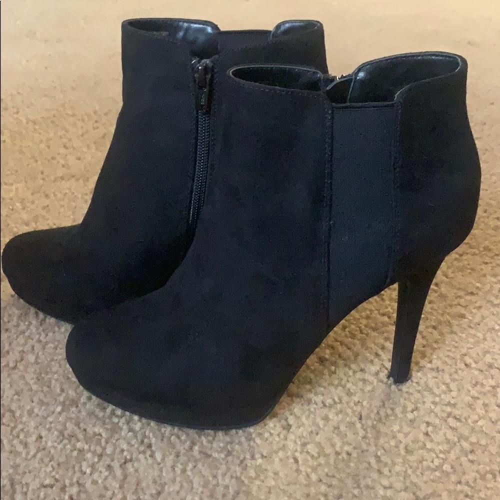 Apt. 9 Heeled Booties